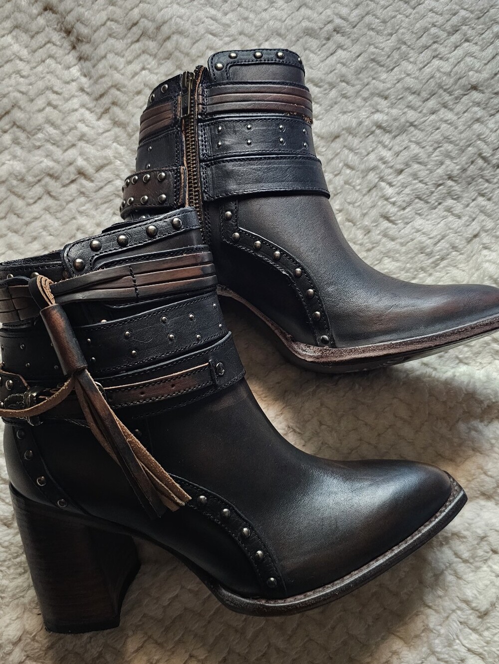 New Freebird Julius Boots Size 8